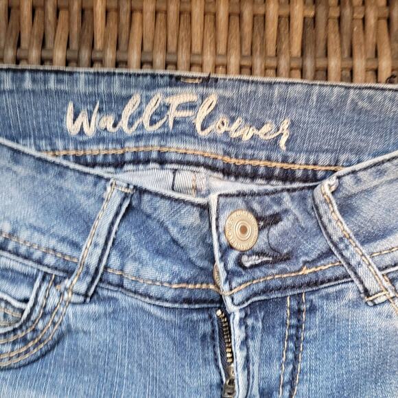 WALLFLOWER Teen Girls Jr Straight Leg Cuffed Distressed Jeans 1 Jr Blue Denim - Picture 5 of 10